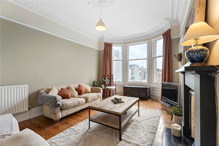 2 Bedroom Apartment For Sale In / Dundas Street, New Town, Edinburgh, EH3