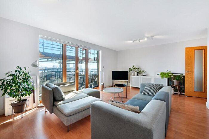 2 Bedroom Apartment To Rent In Western Beach Apartments, London, E16