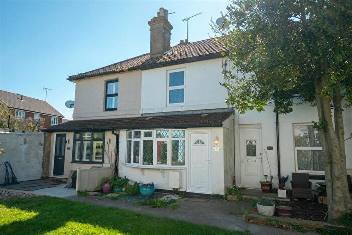 2 Bedroom Terraced House For Sale In High Street, Wouldham, ME1