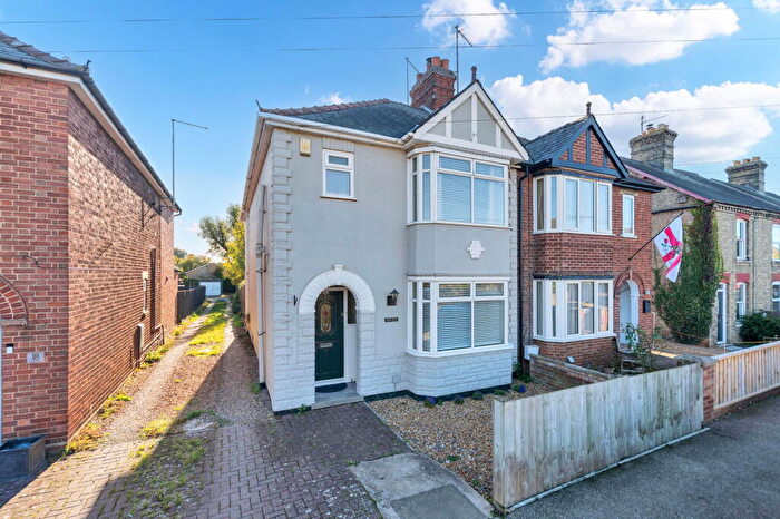 3 Bedroom Semi-Detached House For Sale In Field Road, Ramsey, PE26