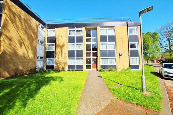 2 Bedroom Apartment To Rent In St Pauls Place, Hatfield Road, St Albans, Herts, AL1