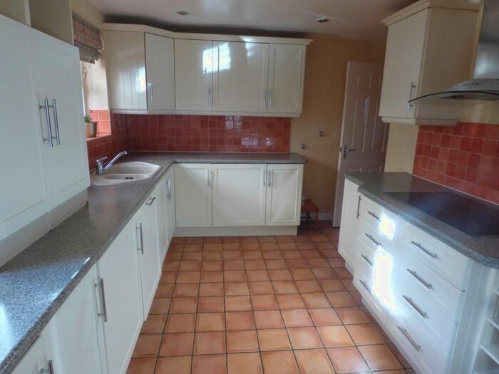 4 Bedroom Detached House To Rent In Millers Way, Houghton Regis, Dunstable LU5