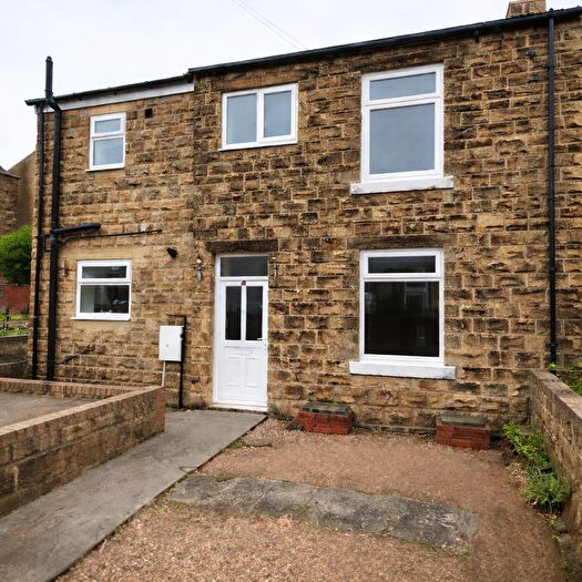 3 Bedroom End Of Terrace House For Sale In Brickyard, Mirfield, WF14