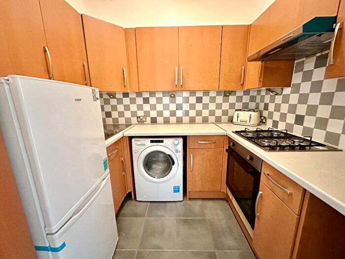 1 Bedroom Flat To Rent In Garrioch Road, North Kelvinside, Glasgow, G20