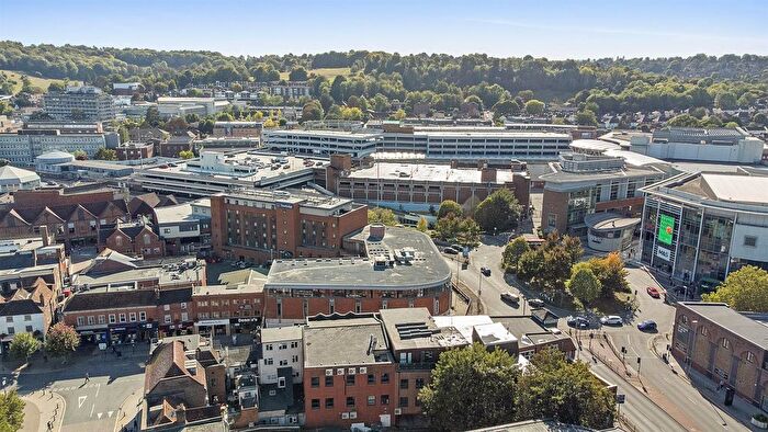 2 Bedroom Flat For Sale In Dovecot Road, High Wycombe, HP13