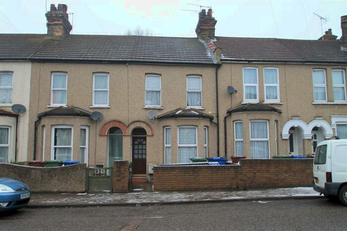 3 Bedroom Terraced House To Rent In Clarence Road, Grays, Essex, RM17
