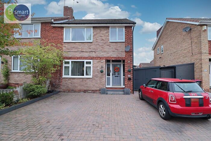 3 Bedroom Semi-Detached House For Sale In Newsam Road, Kilnhurst, S64