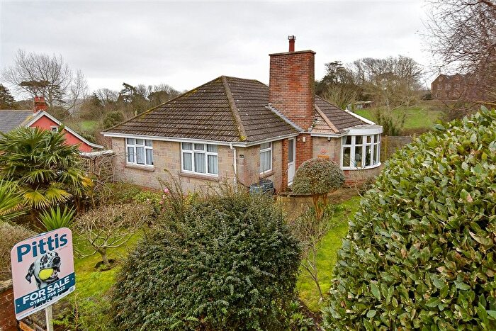 3 Bedroom Chalet For Sale In Colmar Way, Totland Bay, Isle Of Wight, PO39