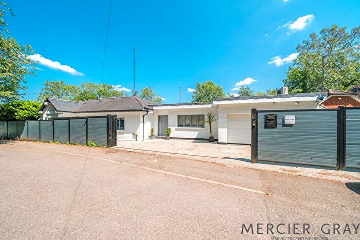 4 Bedroom Terraced House For Sale In North Lodge, The Drive, Brookmans Park, AL9