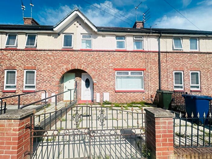 3 Bedroom End Of Terrace House To Rent In St. Anthonys Road, Newcastle Upon Tyne, NE6