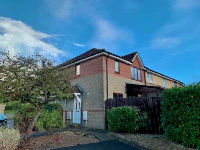 1 Bedroom End Of Terrace House To Rent In Wedmore Close, Frome, BA11