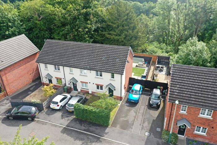 2 Bedroom End Of Terrace House For Sale In Mining School Close, Crumlin, NP11