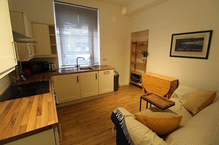 1 Bedroom Flat To Rent In Claremont Street, St Floor, AB11