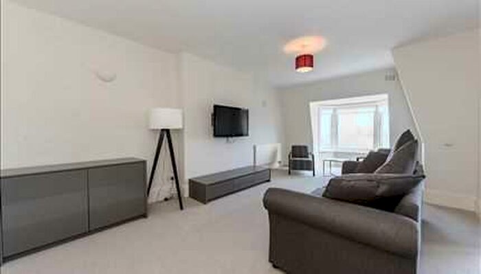 4 Bedroom Apartment To Rent In Park Road, London, NW8