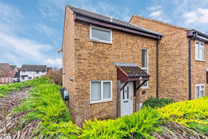2 Bedroom Semi-Detached House For Sale In Carters Close, Stevenage, SG2