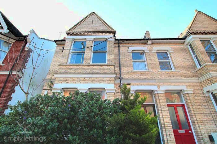 Flat To Rent In Portland Road, Hove, BN3