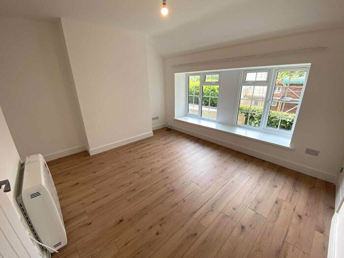 1 Bedroom Flat To Rent In Main Street, Kirklington, NG22