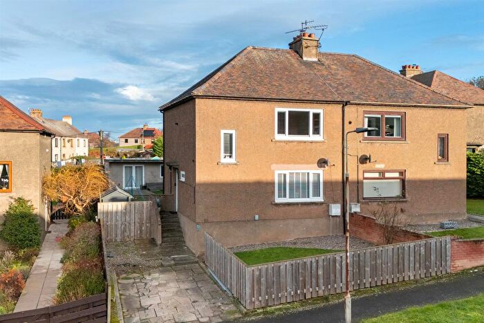 3 Bedroom Semi-detached House For Sale In Buss Craig Road, Eyemouth, TD14