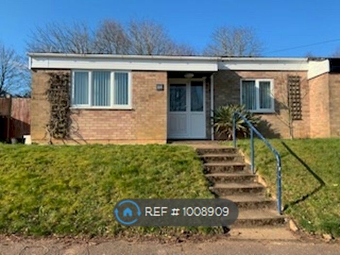 2 Bedroom Bungalow To Rent In School Close, Kenninghall, Norwich, NR16