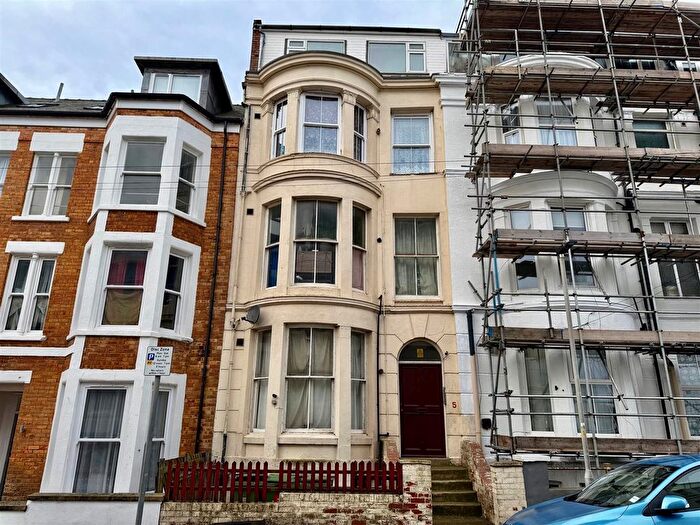 2 Bedroom Flat To Rent In Blenheim Street, Scarborough, YO12