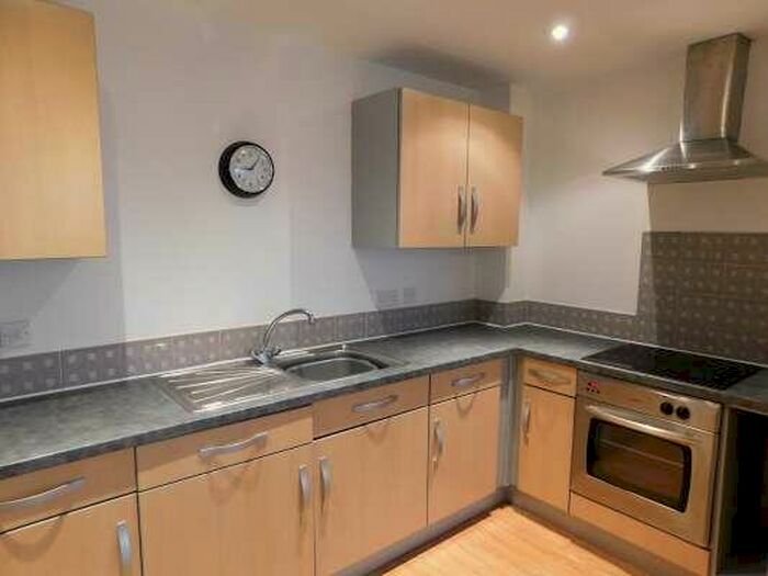 1 Bedroom Flat To Rent In Oundle Road, Peterborough, Cambridgeshire, PE2