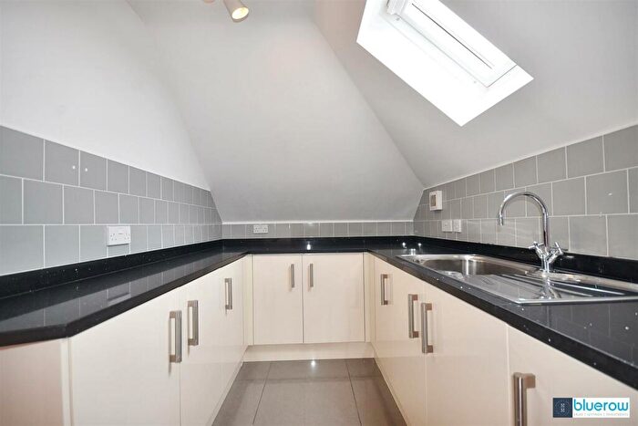 4 Bedroom Penthouse To Rent In Hall Road West, Liverpool, L23