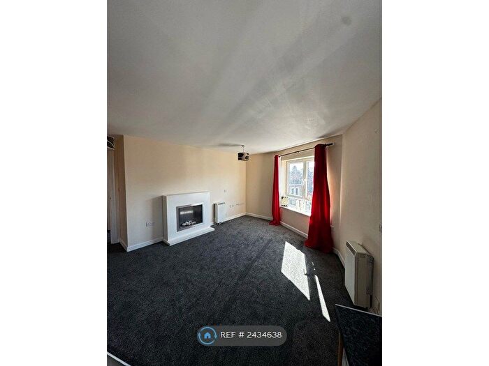 2 Bedroom Flat To Rent In Hayter House, Gillingham, ME7