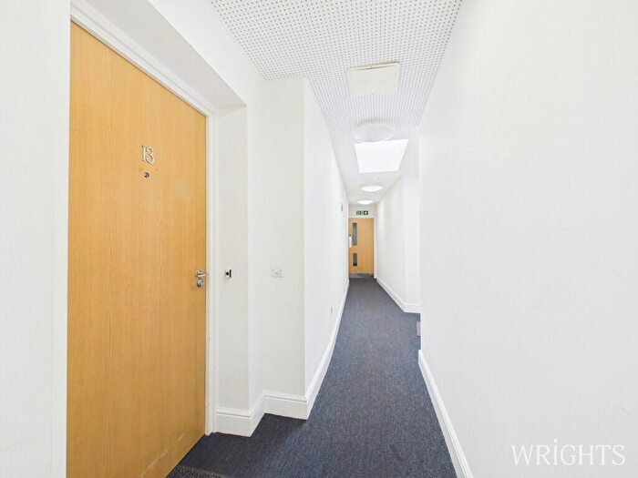 1 Bedroom Apartment To Rent In Moors Walk, Welwyn Garden City, AL7