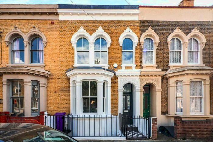 4 Bedroom Terraced House To Rent In Strahan Road, Bow, London, E3