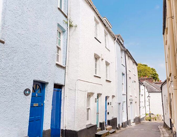 2 Bedroom Terraced House For Sale In Shell Cottage, Fowey, PL23