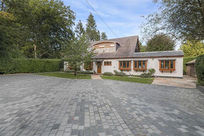 5 Bedroom Detached House For Sale In Park Road, Banstead, SM7