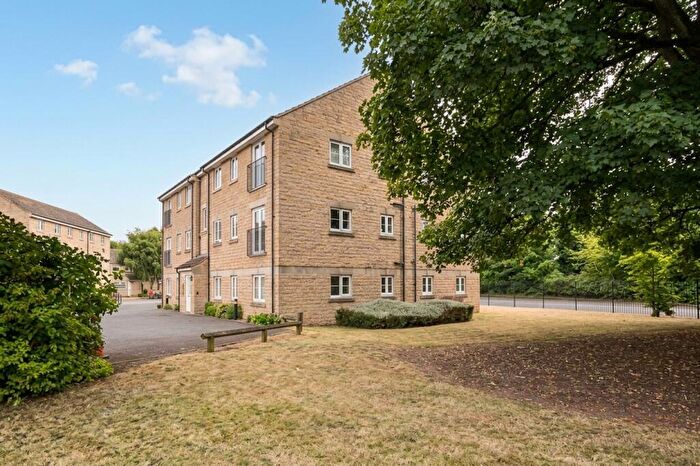 2 Bedroom Flat For Sale In Elderberry Close, Scholes, S61
