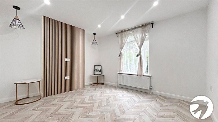 3 Bedroom Detached House To Rent In Worlds End Lane, Orpington, BR6