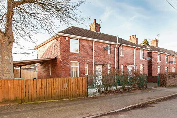 3 Bedroom Semi Detached House For Sale In Huntingdon Avenue, Bolsover, S44