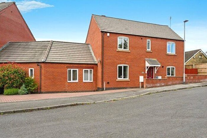 4 Bedroom Property To Rent In Eakring Close, Mansfield, NG18