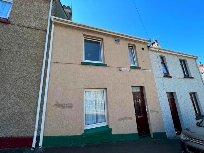 3 Bedroom Terraced House To Rent In Riverside Place, Plymouth, PL1