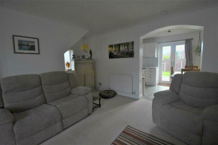 3 Bedroom Semi-Detached House To Rent In Capesthorne Close, Alsager, ST7