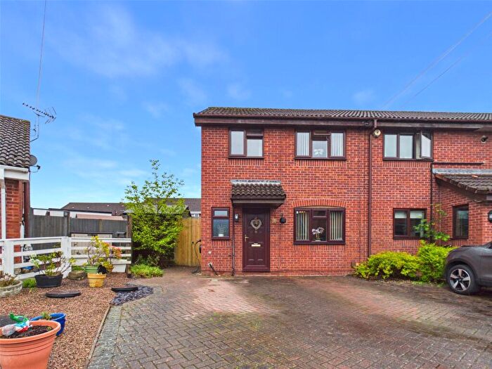 3 Bedroom End Of Terrace House For Sale In The Willows, Quedgeley, Gloucester, Gloucestershire, GL2