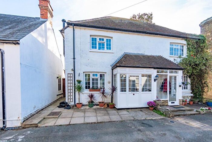 2 Bedroom Semi-Detached House For Sale In Trinity Square, Broadstairs, CT10
