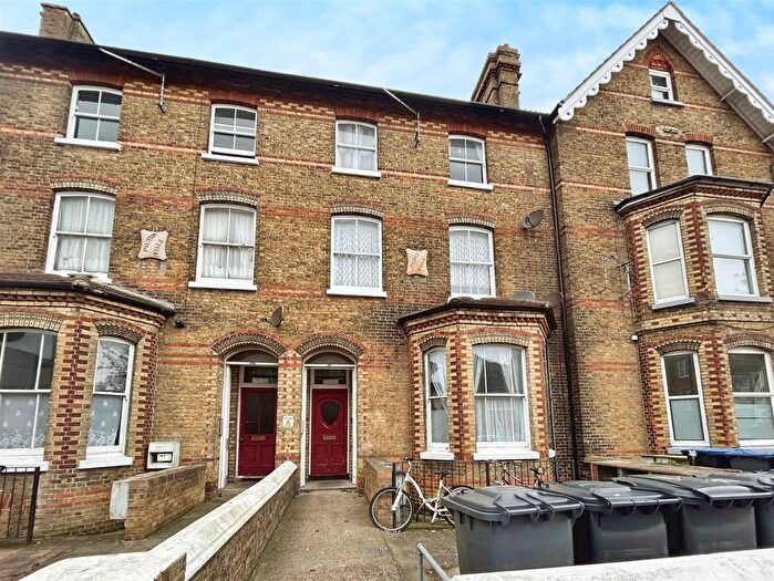 1 Bedroom Flat To Rent In Station Road, Herne Bay, CT6