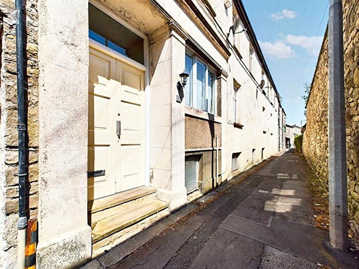 2 Bedroom Flat For Sale In Entry Lane, Kendal, LA9