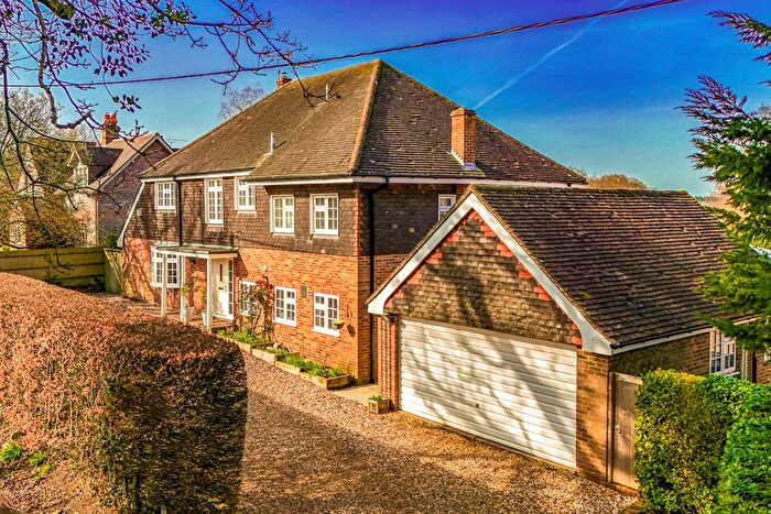 4 Bedroom Detached House For Sale In Rexcote, Upper Basildon, RG8