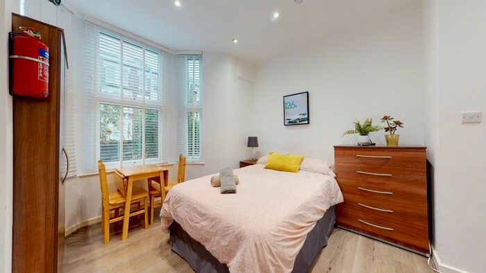 Studio To Rent In Portnall Road, London, W9
