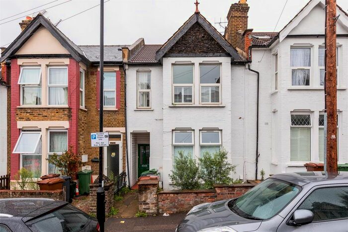 2 Bedroom Flat To Rent In Howard Road, London, E17