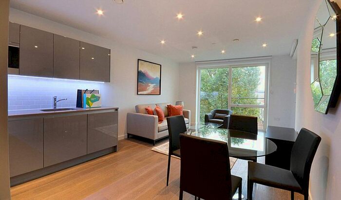 1 Bedroom Flat To Rent In Wansey Street, Elephant And Castle, SE17