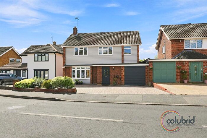 5 Bedroom Detached House For Sale In Shepherds Walk, Benfleet, Hadleigh, SS7