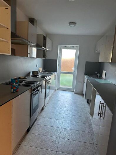 5 Bedroom Property To Rent In Eton Road, Hayes, UB3