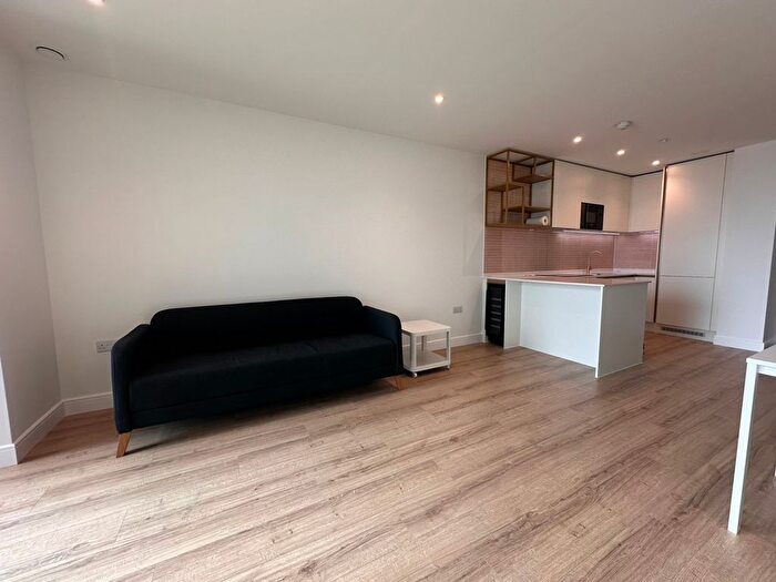 1 Bedroom Flat To Rent In Quay Walk, London, HA0