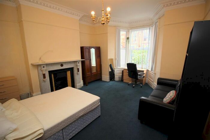 5 Bedroom Terraced House To Rent In Sunbury Avenue, West Jesmond, Newcastle Upon Tyne, NE2