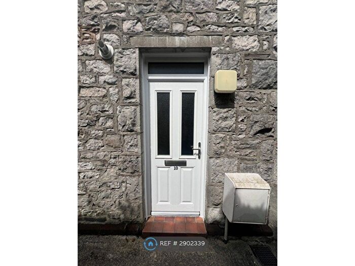 2 Bedroom Flat To Rent In Nelson St, Dalton-In-Furness, LA15